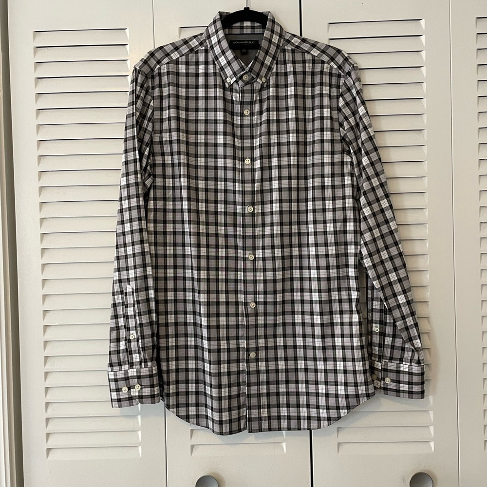 Banana Republic non iron tailored slim fit long sleeve